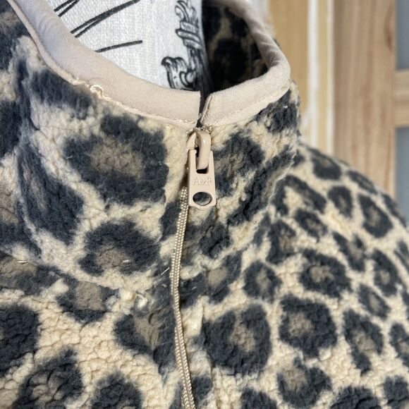 Abercrombie & Fitch Soft A&F Cozy Collection Leopard Print Sherpa Pullover Sz L - Picture 5 of 10